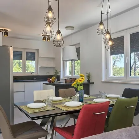 Flavia Comfortable Villa