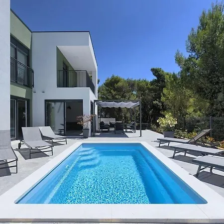 Flavia Comfortable Villa Medolino